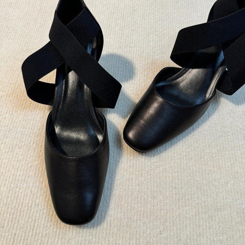 Kadın Çapraz Askılı Blok Topuk - Leather Work Outfit incelemesi ve fiyatı